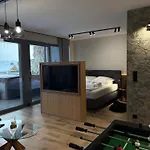 Sky Gate By Cozy Corners Apartahotel
