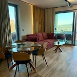 Apartahotel Sky Gate By Cozy Corners