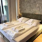 Sky Gate By Cozy Corners 4*