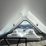 Apartahotel Sky Gate By Cozy Corners