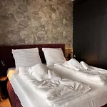 Apartahotel Sky Gate By Cozy Corners 4*