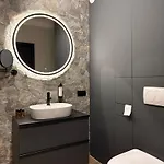 Sky Gate By Cozy Corners Apartahotel 4*