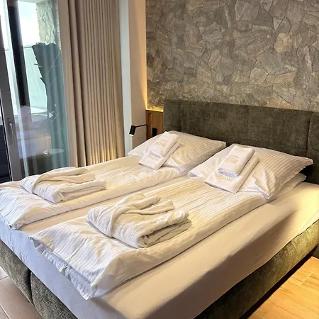 Sky Gate By Cozy Corners 4*