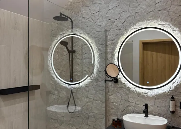 Sky Gate By Cozy Corners 4*